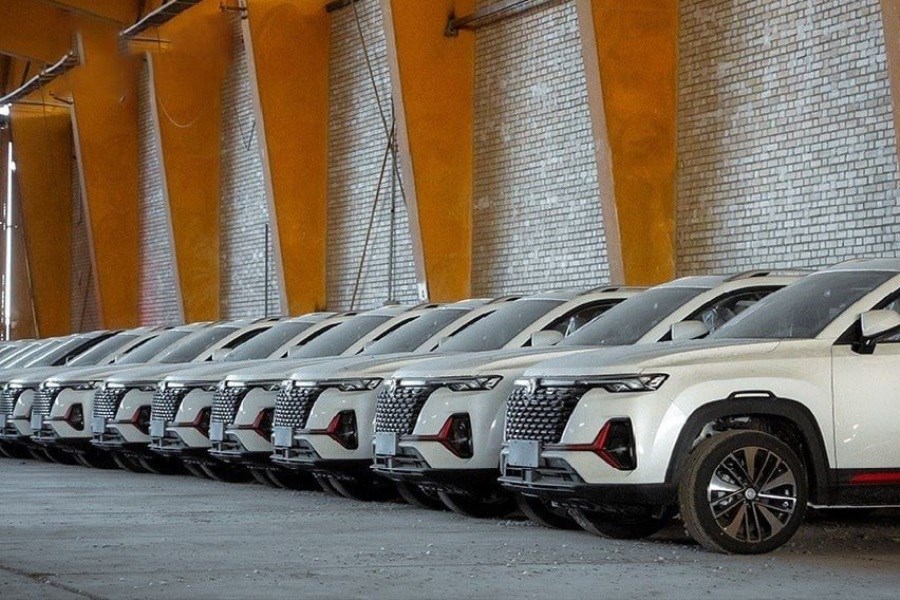 ریزش قیمت خودروها با پلاک شدن اولین سری خودروهای وارداتی