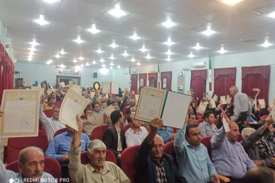 اسناد مالکیت واحدهای مسکونی شهری شهرستان بختگان با مشارکت بنیاد مسکن انقلاب اسلامی اعطا شد