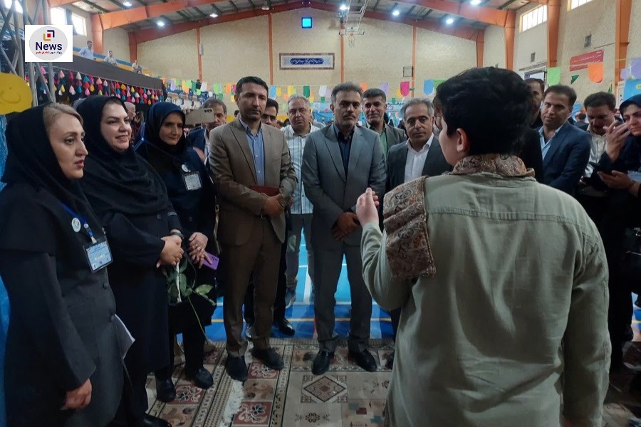 خلاقیت و نوآوری: نمایش آثار دانش‌آموزان ناحیه سه شیراز در جشنواره جابربن‌حیان