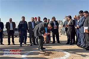 کلنگ زنی پروژه نیروگاه خورشیدی ۱۰ مگاواتی کارخانه سیمان فراز انجام شد