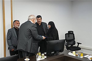 دیدار وزیر نیرو با خانواده شهید والامقام علیرضا دهقانی